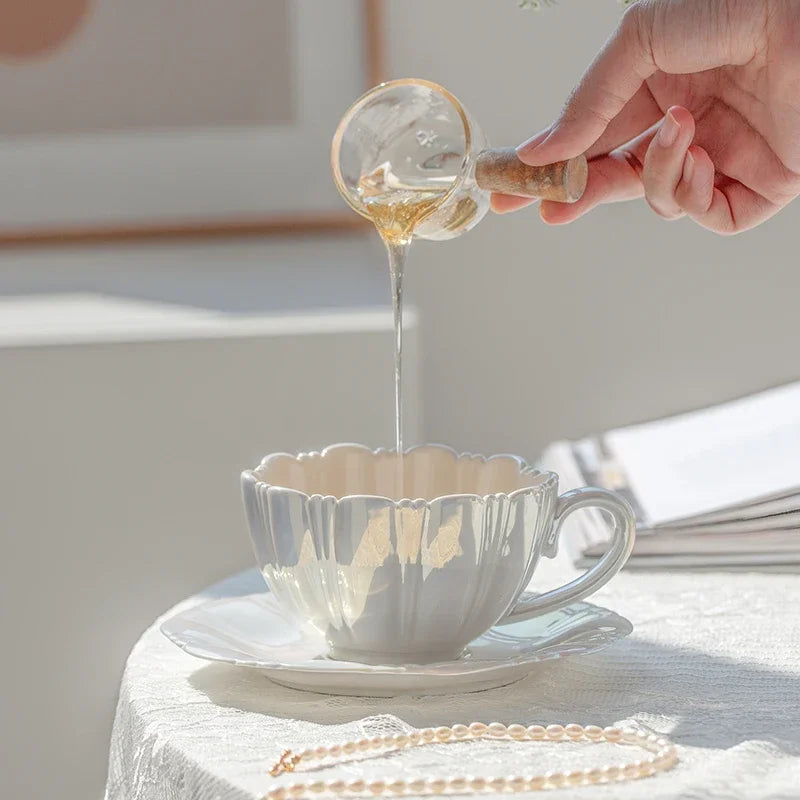 Pearl Petal Cup and Plate Set